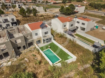Moradia T3 para Venda em Sesimbra (Castelo)