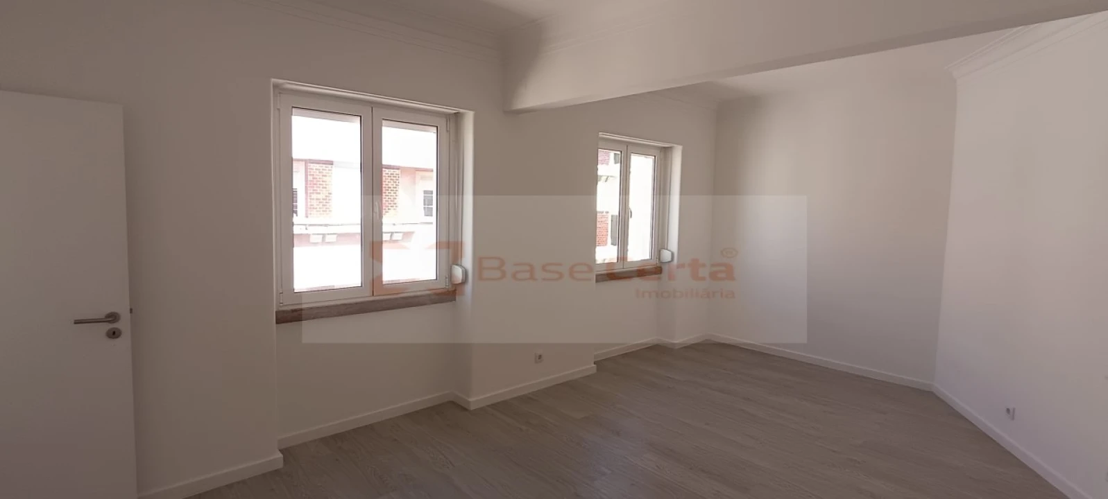 Apartamento T1 para Venda em São Vicente Foto 2