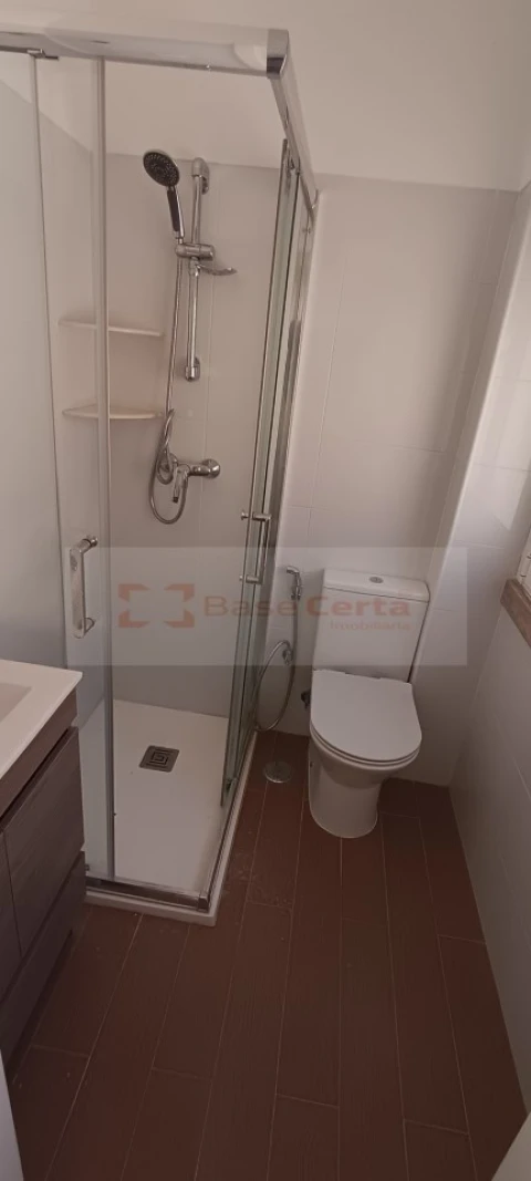 Apartamento T1 para Venda em São Vicente