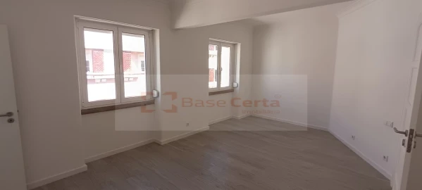 Apartamento T1 para Venda em São Vicente