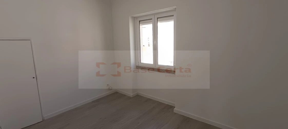 Apartamento T1 para Venda em São Vicente Foto 19