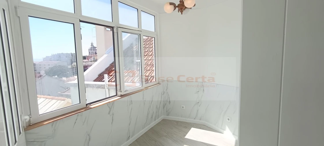 Apartamento T1 para Venda em São Vicente Foto 22