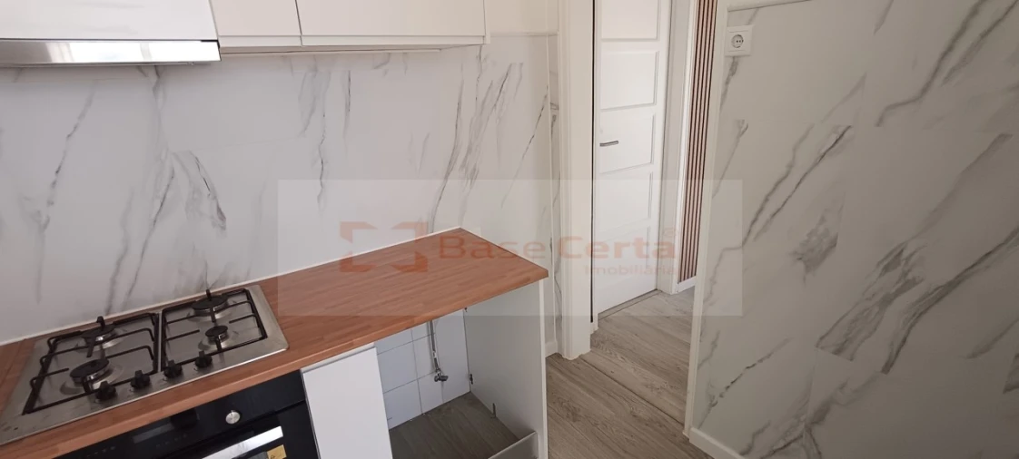 Apartamento T1 para Venda em São Vicente Foto 25