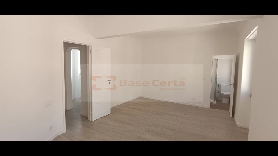 Apartamento T1 para Venda em São Vicente