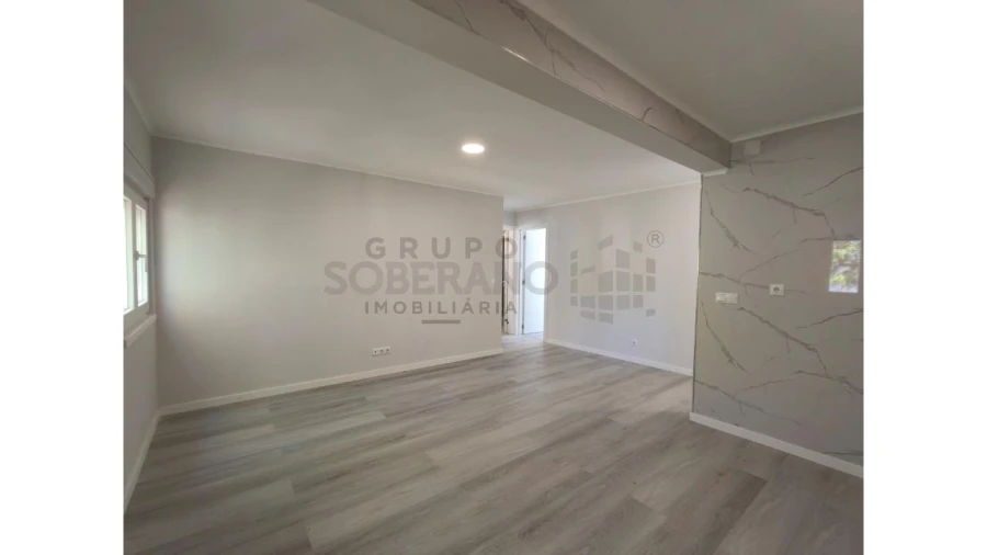 Apartamento T3 para Venda em Laranjeiro e Feijó Foto 5