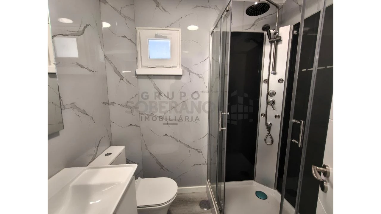 Apartamento T3 para Venda em Laranjeiro e Feijó Foto 7