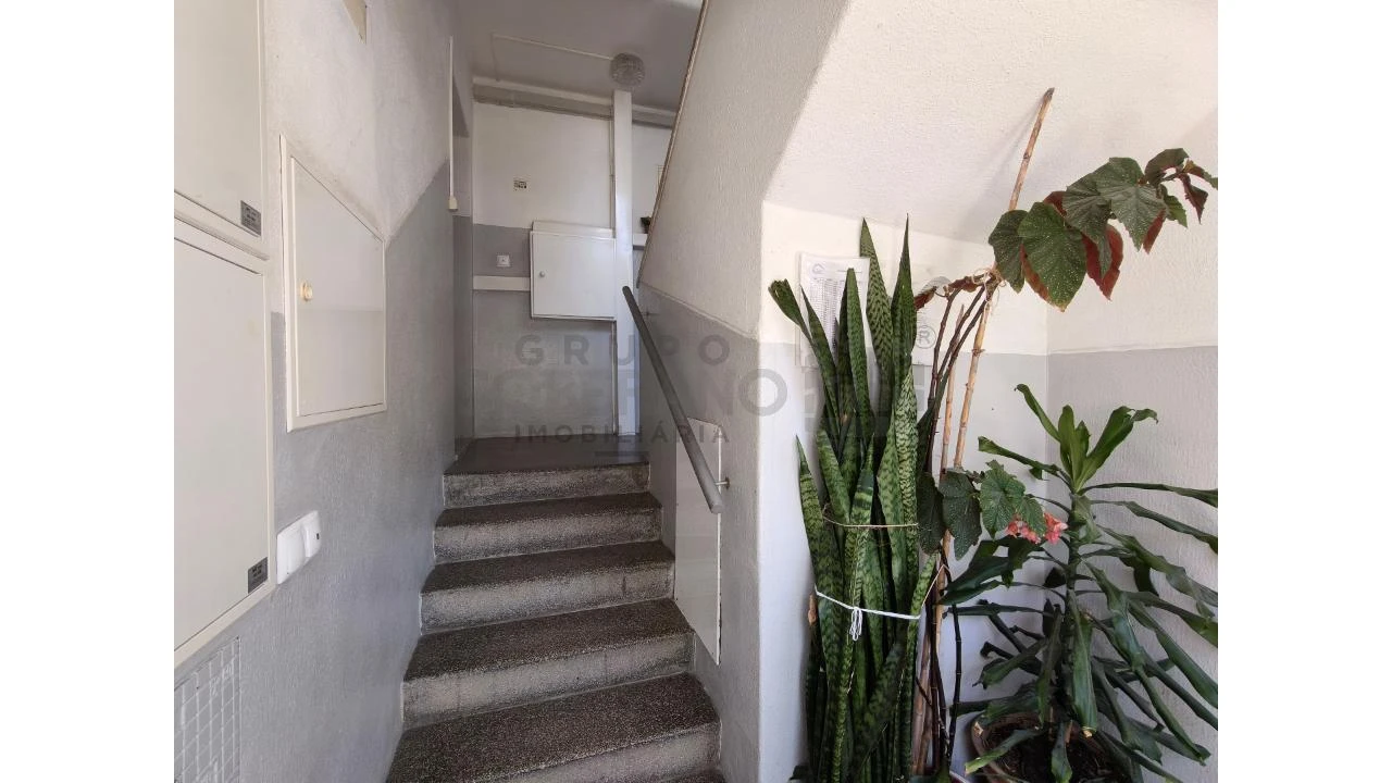 Apartamento T3 para Venda em Laranjeiro e Feijó Foto 16