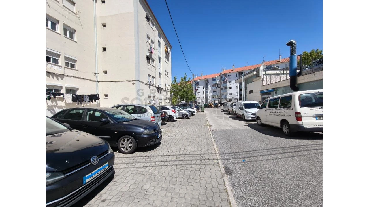 Apartamento T3 para Venda em Laranjeiro e Feijó Foto 19