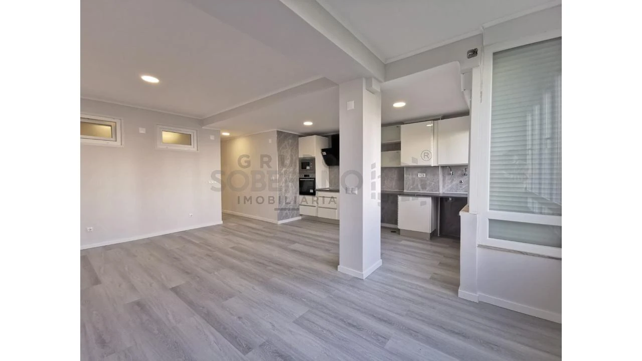 Apartamento T2 para Venda em Oeiras e São Julião da Barra, Paço de Arcos e Caxias Foto 2