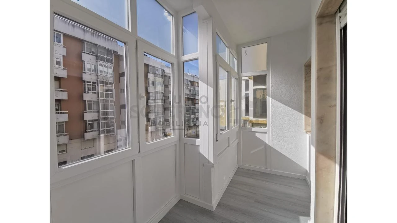 Apartamento T2 para Venda em Oeiras e São Julião da Barra, Paço de Arcos e Caxias Foto 9