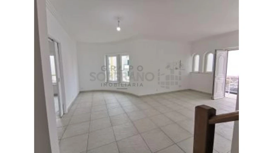 Moradia T3 para Venda em Ericeira Foto 11