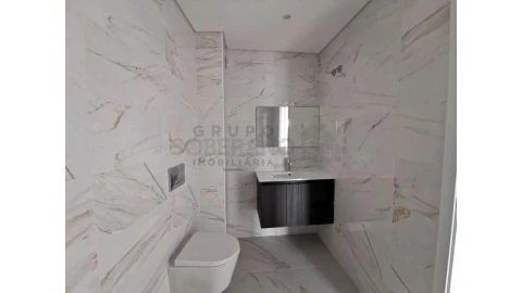 Apartamento T2 para Venda em Corroios