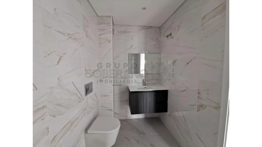 Apartamento T2 para Venda em Corroios Foto 13