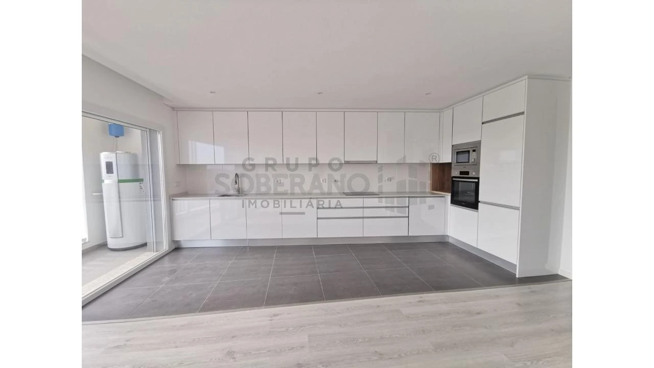 Apartamento T2 para Venda em Corroios Foto 7