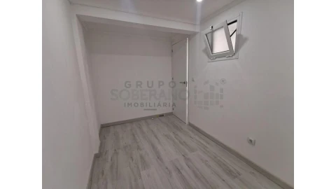 Negócio para Venda em Corroios