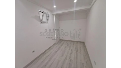 Negócio para Venda em Corroios