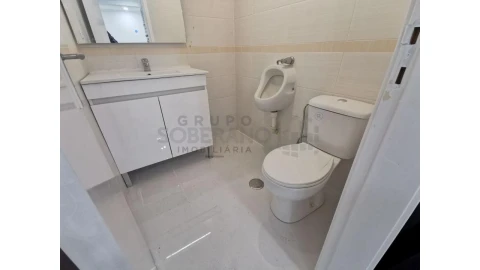 Negócio para Venda em Corroios