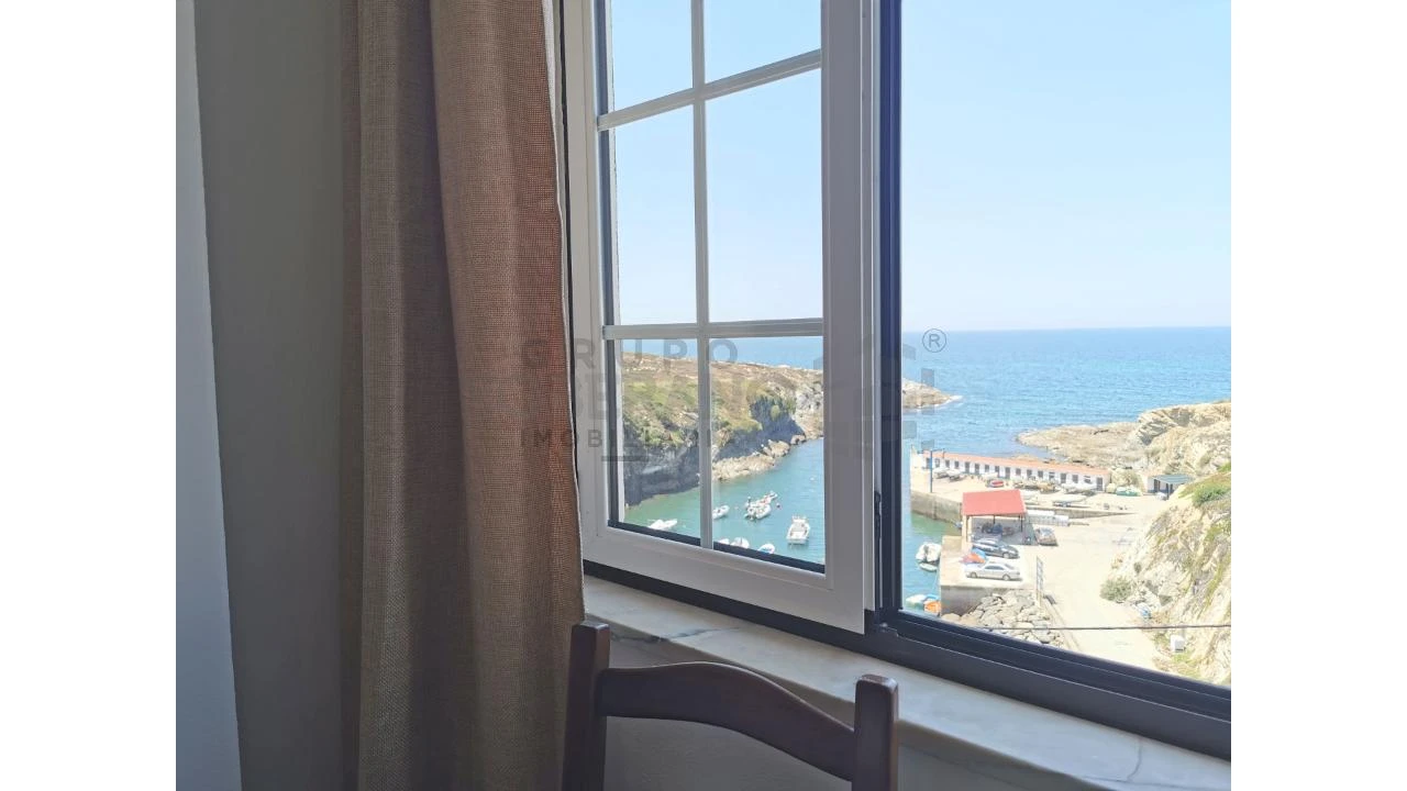 Apartamento T1 para Arrendamento em Porto Covo Foto 4