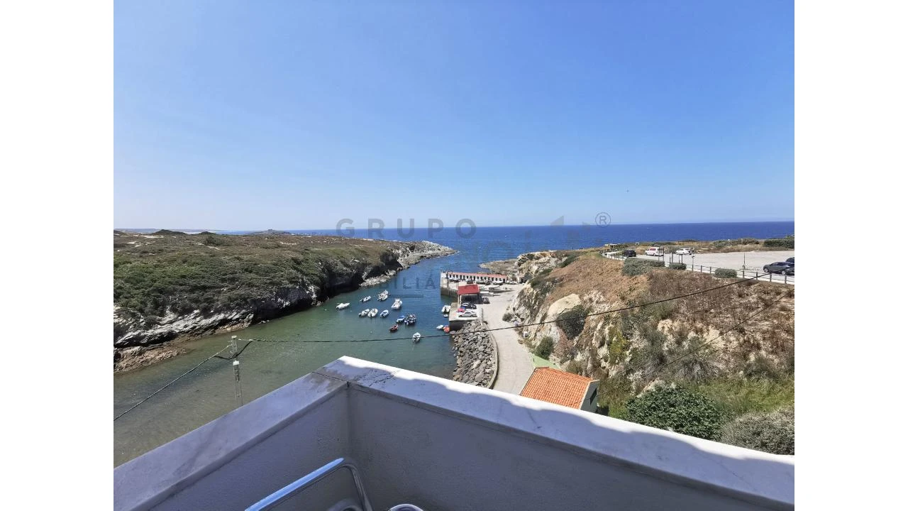 Apartamento T1 para Arrendamento em Porto Covo Foto 5