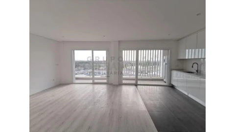 Apartamento T3 para Venda em Corroios