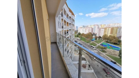 Apartamento T3 para Venda em Corroios