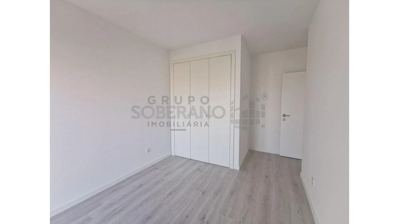Apartamento T3 para Venda em Corroios Foto 13