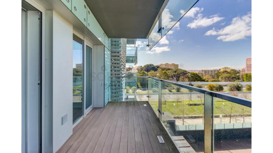 Apartamento T5 para Venda em Avenidas Novas Foto 13