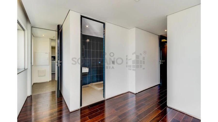 Apartamento T5 para Venda em Avenidas Novas Foto 26