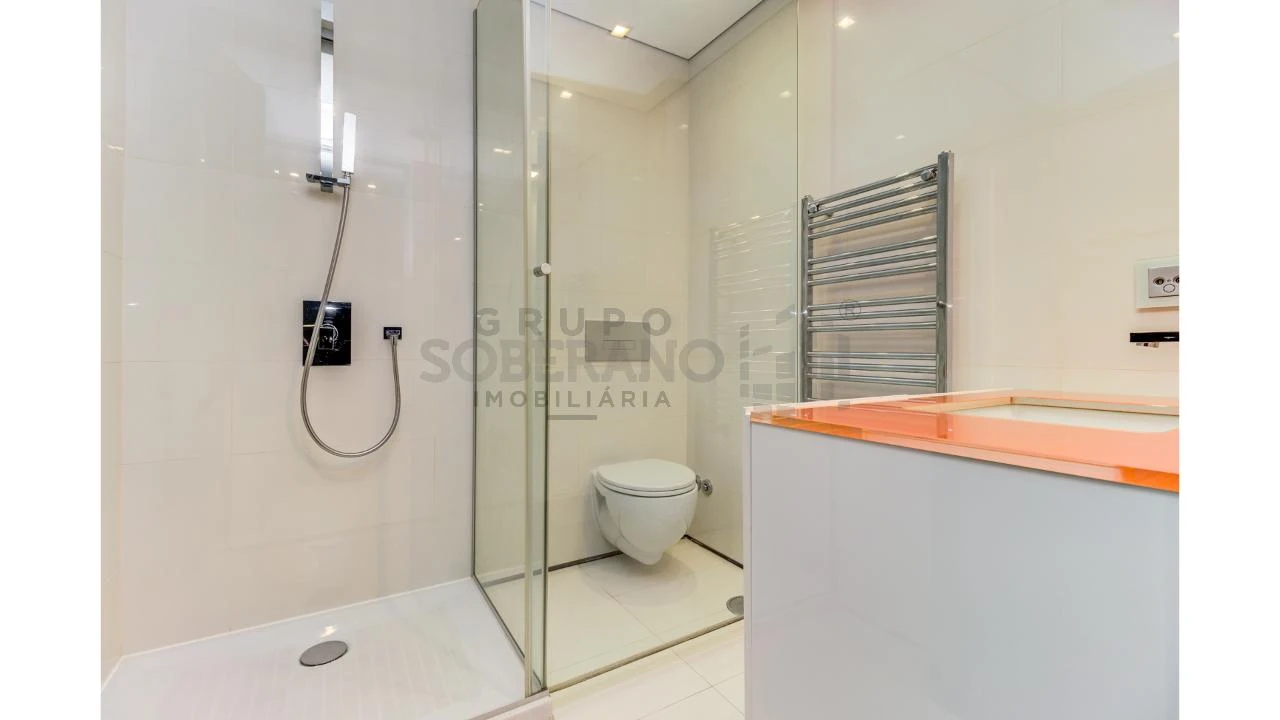 Apartamento T5 para Venda em Avenidas Novas Foto 20