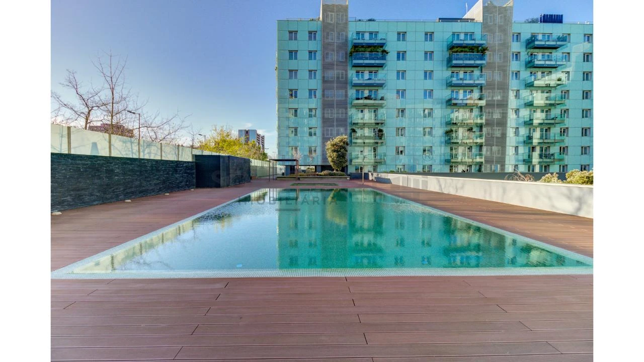 Apartamento T5 para Venda em Avenidas Novas Foto 37