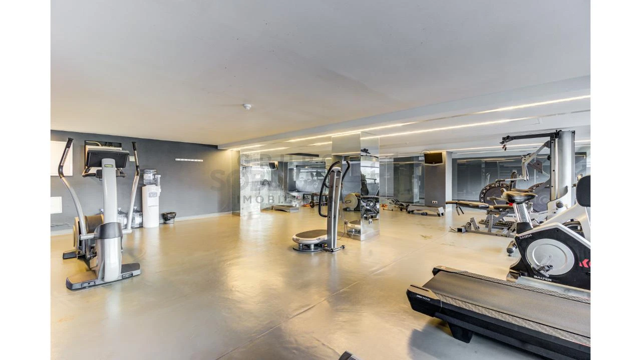 Apartamento T5 para Arrendamento em Avenidas Novas Foto 17