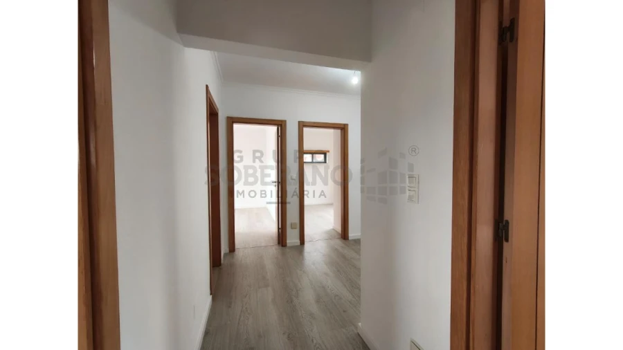Moradia T5 para Venda em Laranjeiro e Feijó Foto 31