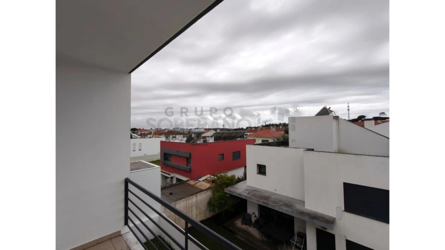 Moradia T5 para Venda em Laranjeiro e Feijó Foto 37