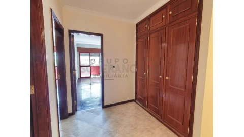Apartamento T2 para Venda em Algueirão-Mem Martins