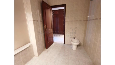 Apartamento T2 para Venda em Algueirão-Mem Martins