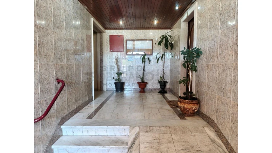 Apartamento T2 para Venda em Algueirão-Mem Martins Foto 19