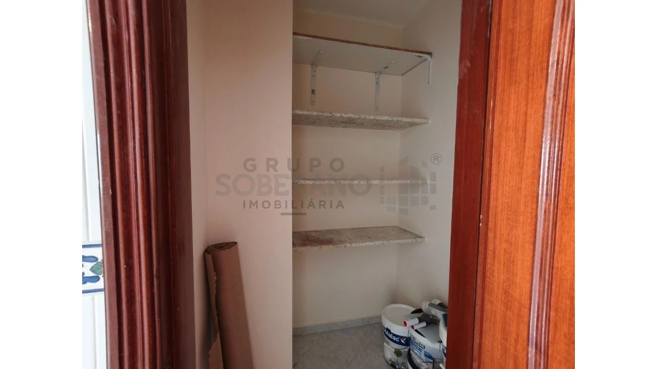 Apartamento T2 para Venda em Algueirão-Mem Martins Foto 5