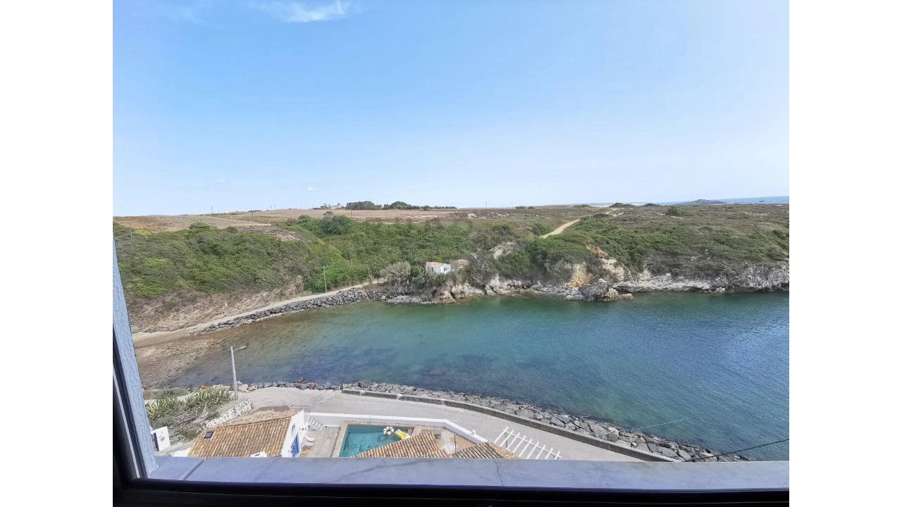 Apartamento T1 para Arrendamento em Porto Covo Foto 24