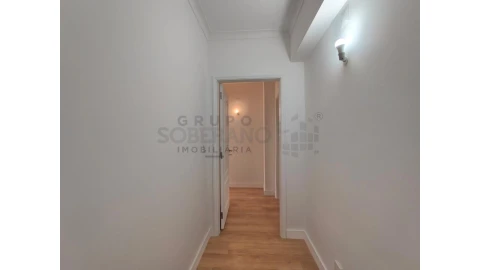 Apartamento T3 para Venda em Benfica
