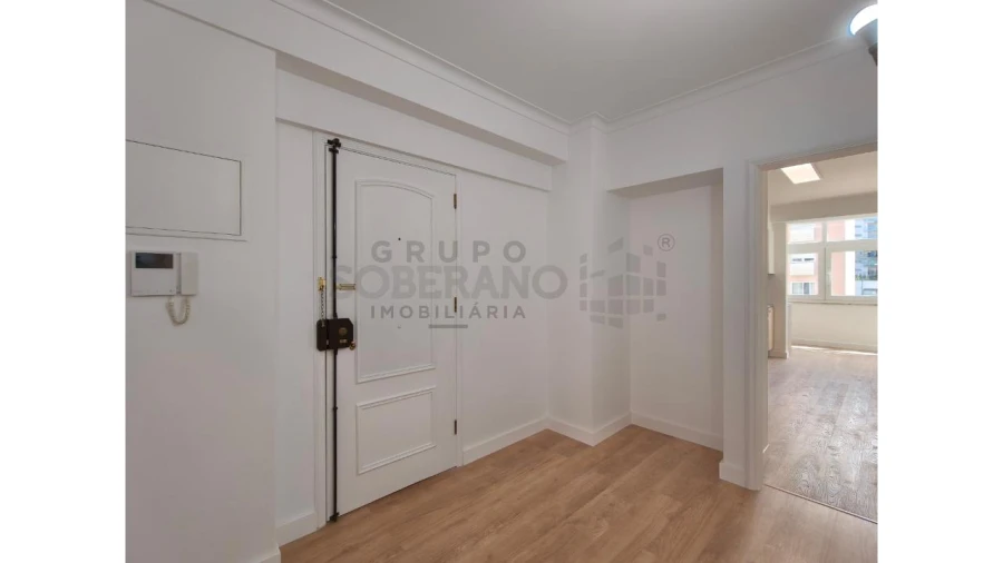 Apartamento T3 para Venda em Benfica Foto 16