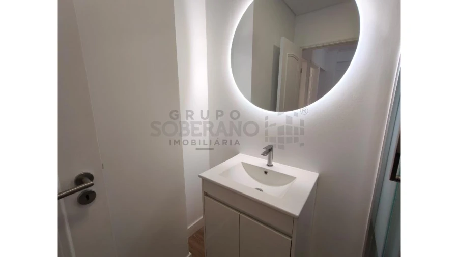 Apartamento T3 para Venda em Benfica Foto 21