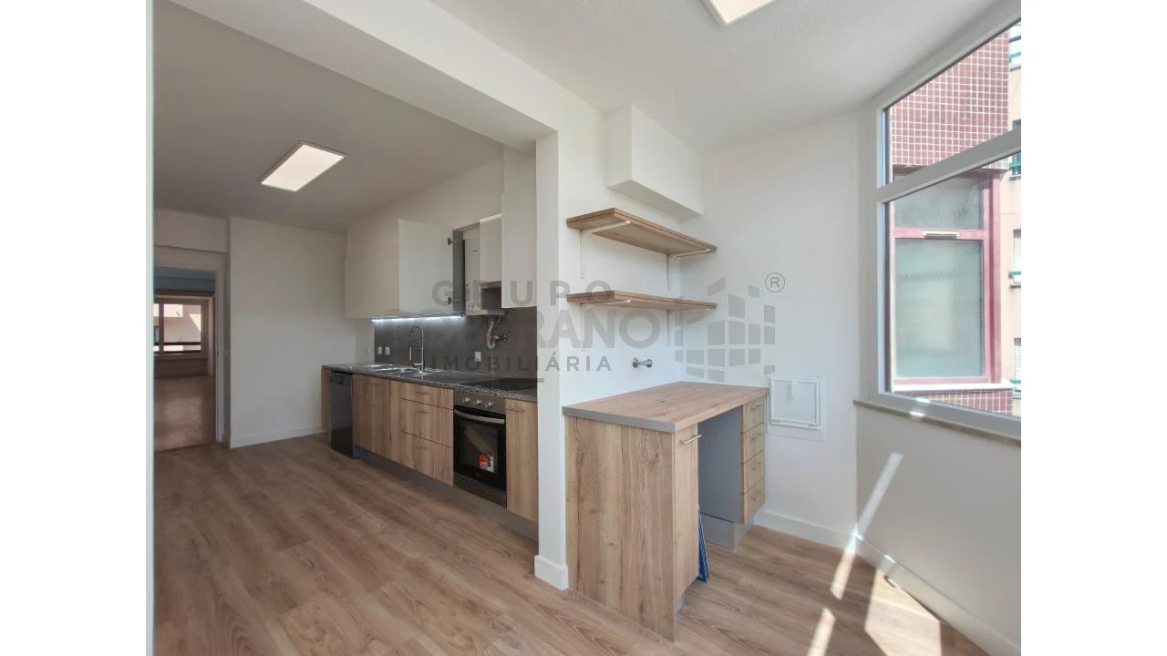 Apartamento T3 para Venda em Benfica Foto 7