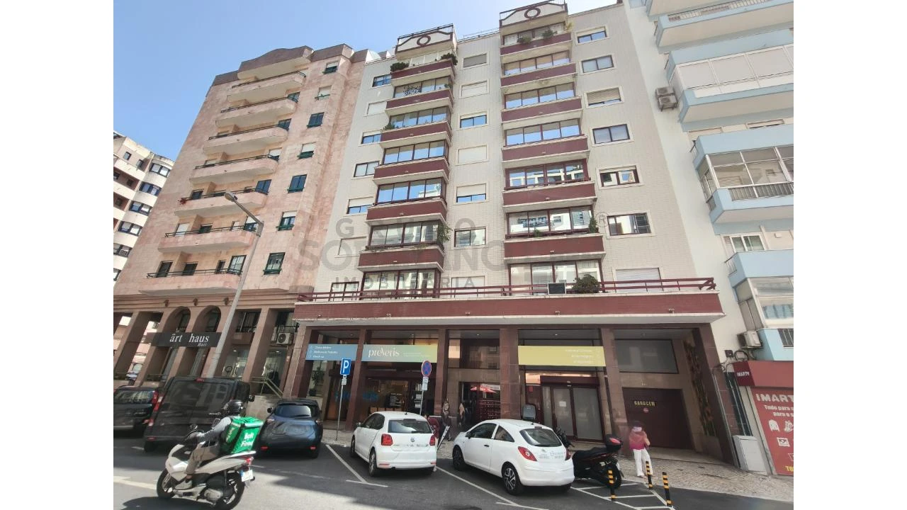 Apartamento T3 para Venda em Benfica Foto 10