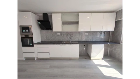 Apartamento T4 para Venda em Amora