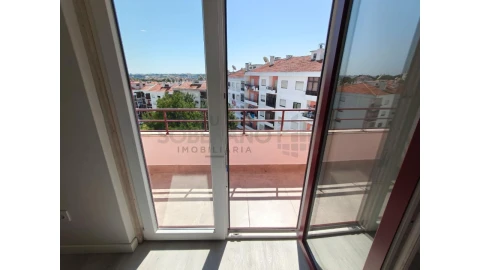 Apartamento T4 para Venda em Amora