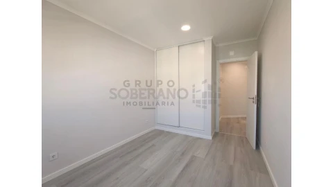 Apartamento T4 para Venda em Amora