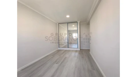 Apartamento T4 para Venda em Amora