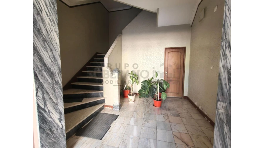 Apartamento T4 para Venda em Amora Foto 8