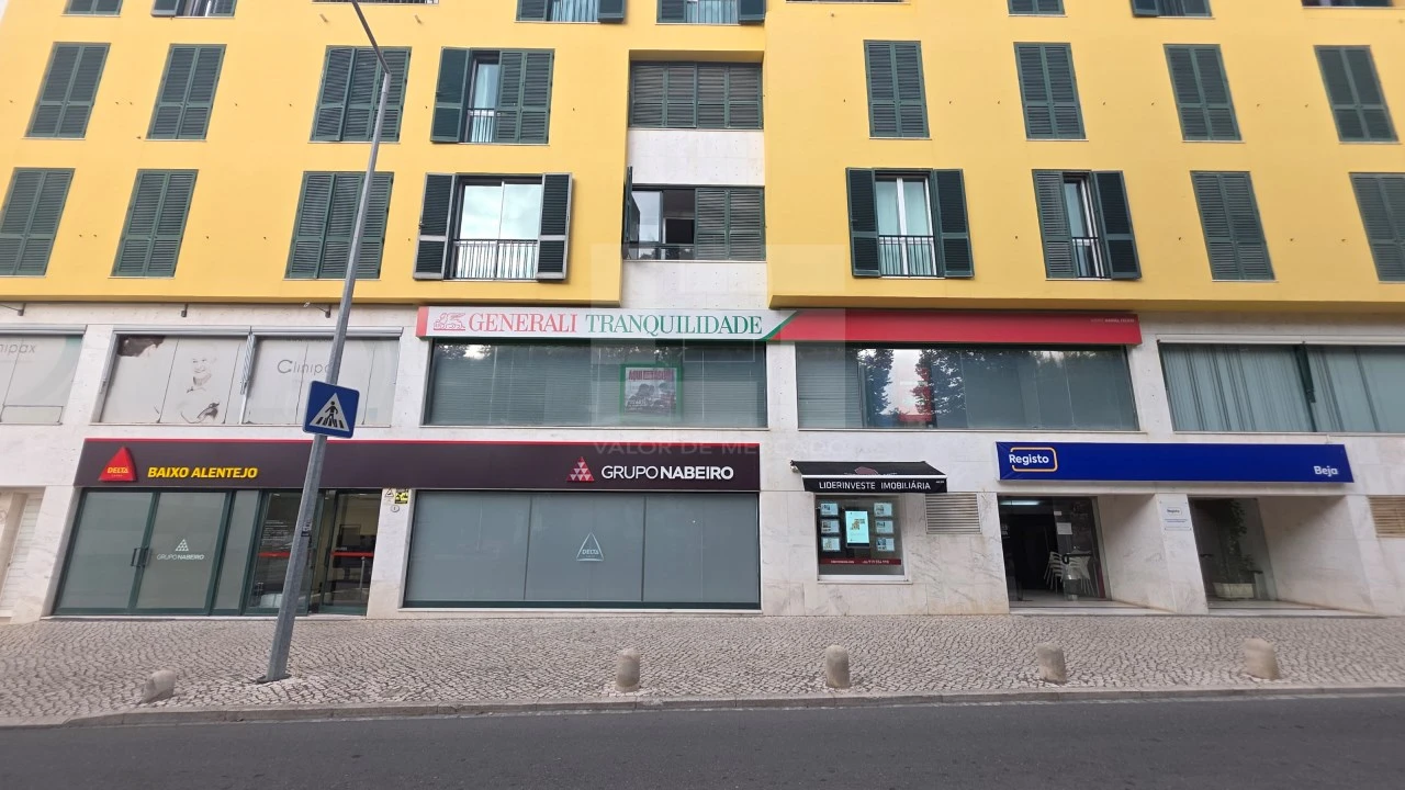 Loja para Venda em Beja (Santiago Maior e São João Baptista) Foto 22