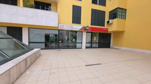 Loja para Venda em Beja (Santiago Maior e São João Baptista)